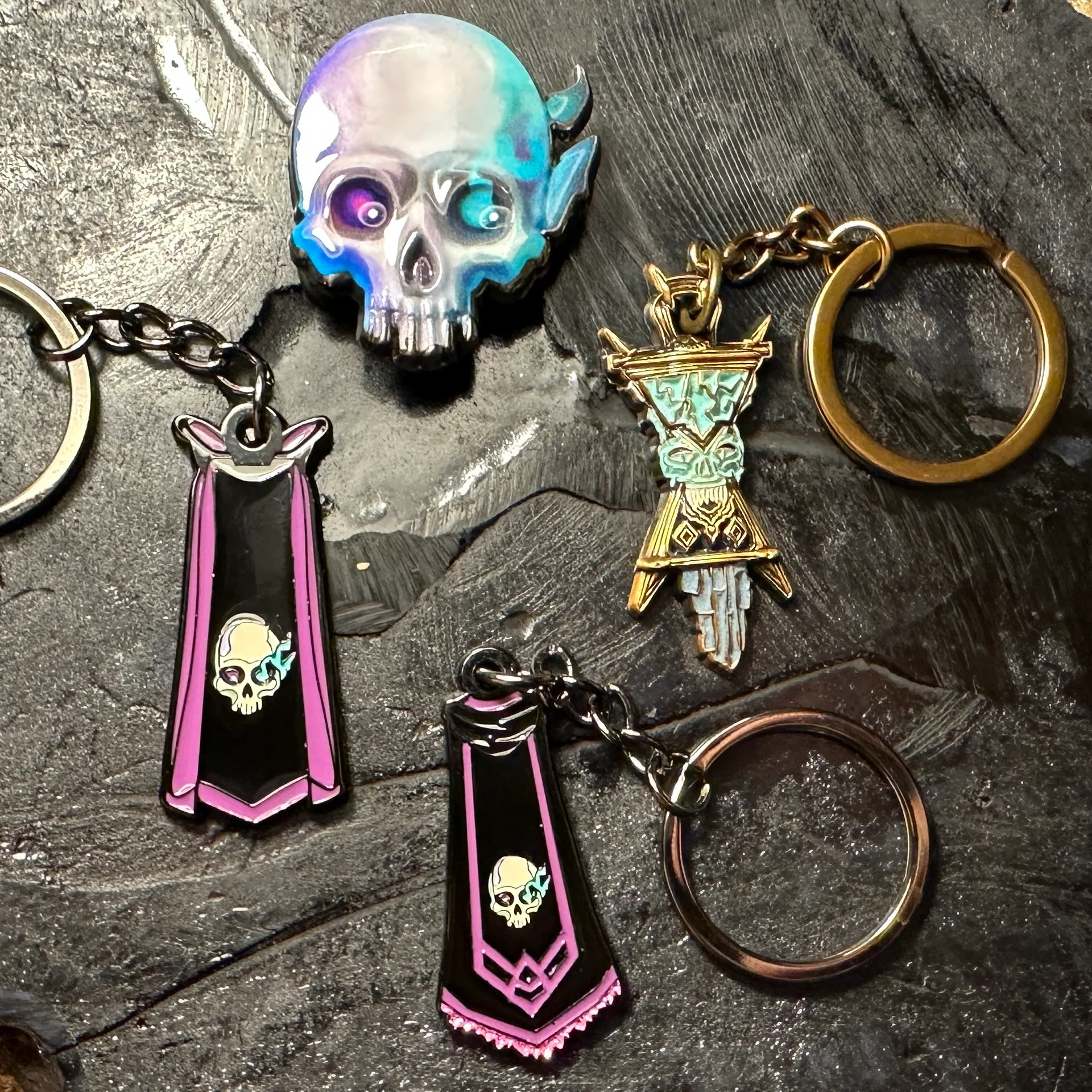 T90 Skull Lantern Keyring - Image 4